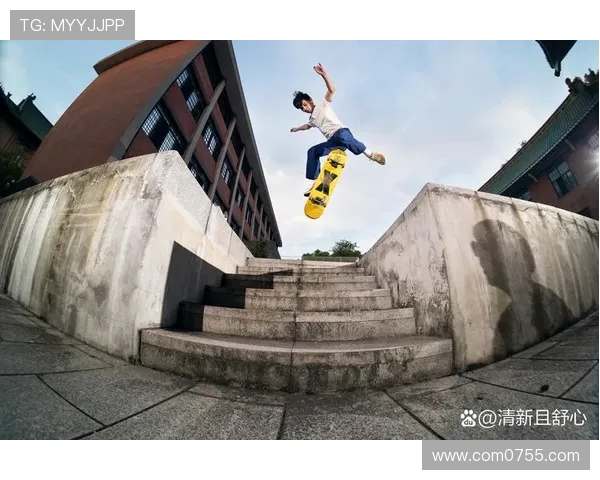 深圳滑板队的防反策略解析与滑板文化的深度融合探讨