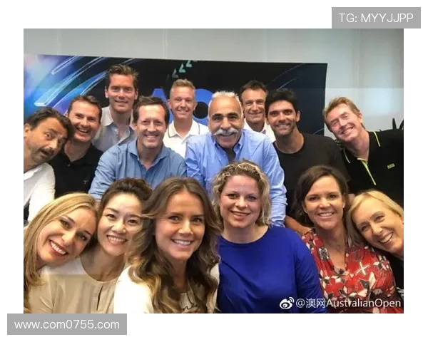 深圳网球队与上海网球队赛后复盘团队协作的精彩瞬间与经验分享 深圳网球队与上海网球队赛后复盘团队协作的精彩瞬间与经验分享