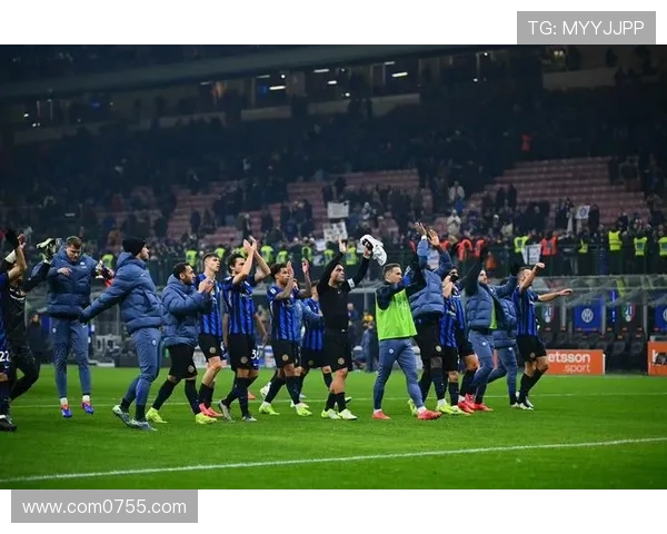 意甲焦点战帕尔马主场迎战都灵争夺三分的激烈对决 意甲焦点战帕尔马主场迎战都灵争夺三分的激烈对决