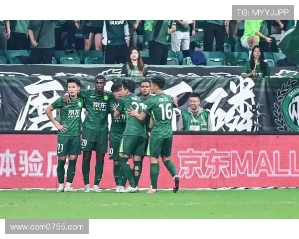 浦和红砖与北京国安激战正酣谁能在亚冠赛场笑到最后