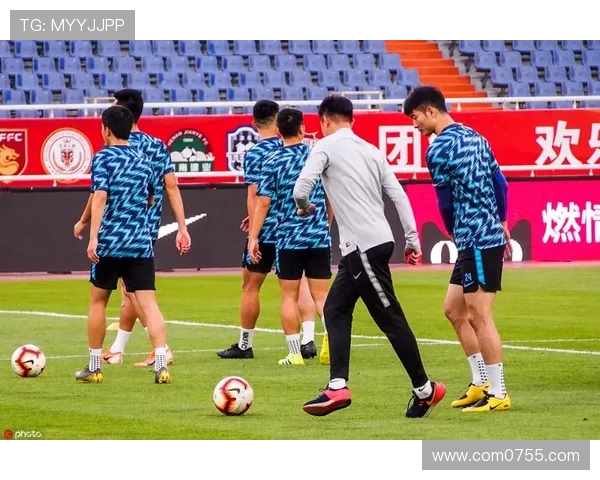 那不勒斯迎战红星球队的精彩对决分析与赛前预测