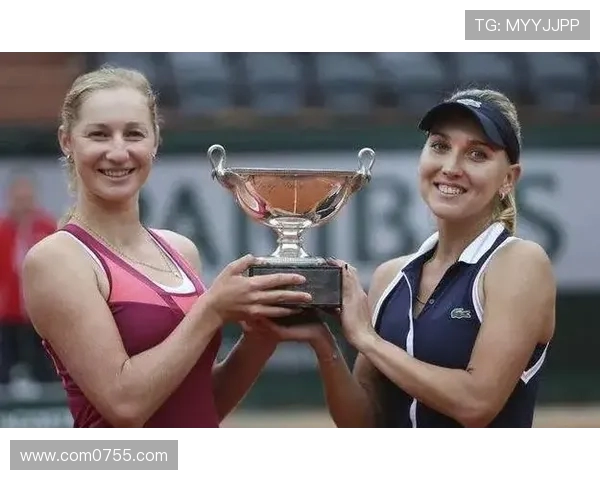 北京羽毛球队崛起之路：从默默无闻到世锦赛的辉煌历程