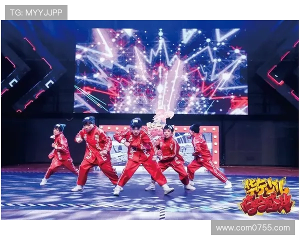 南京街舞队灵活性变革引发热议街舞文化新风潮