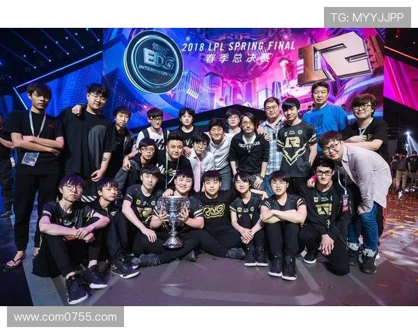 和平精英赛事回顾：见证RNG战队的辉煌与成长之路