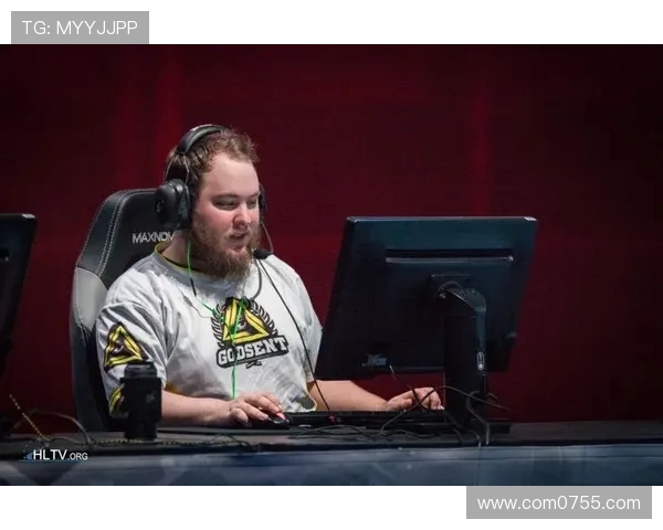 FPX在Major赛中的团队配合分析与表现评估