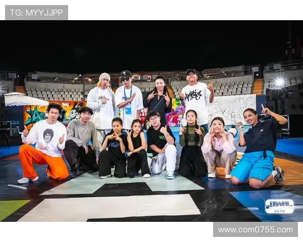 北京街舞队在世界滑板锦标赛中的节奏表现引发热议与赞赏