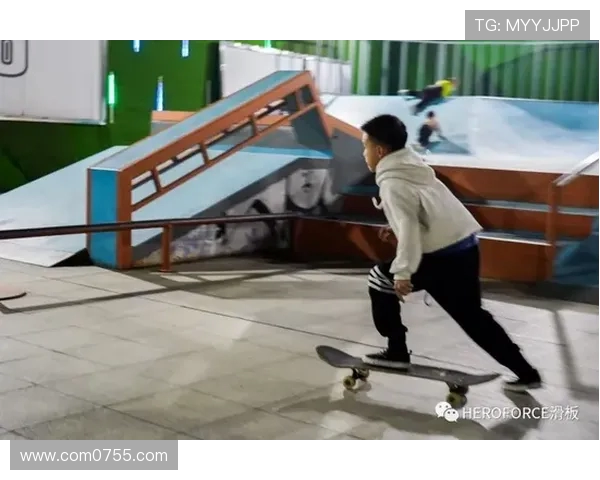 杭州滑板队团队协作引发热议背后的争议与思考